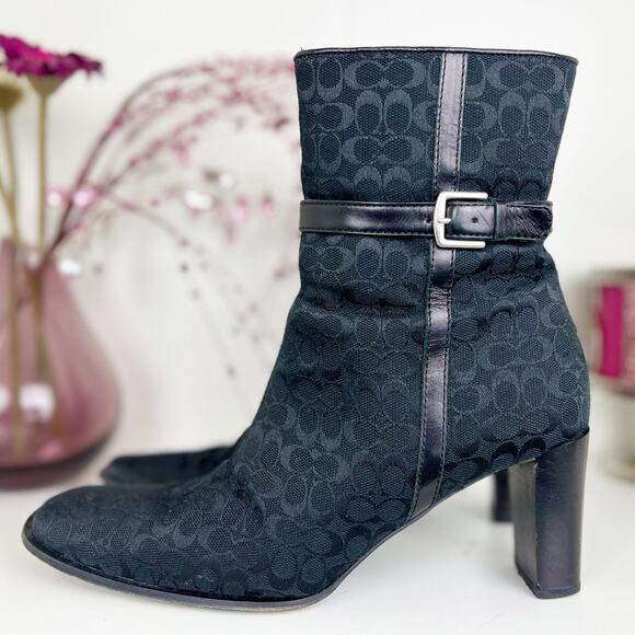 Coach Gretal Signature Slim Heeled Square Toe Ankle Bootie Boots Black Size 9 B - Picture 1 of 16